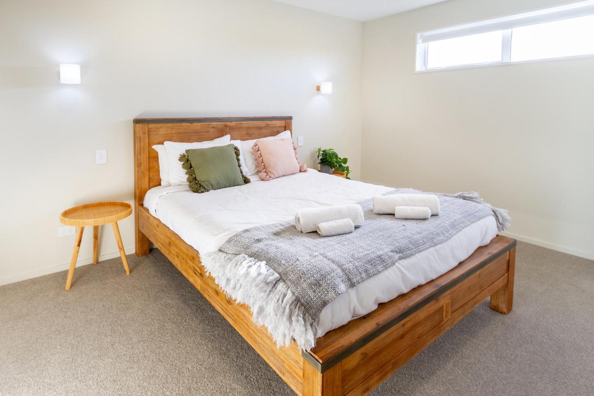 Luxury Beachside Living Elegant 3-Bedroom Haven Christchurch Kültér fotó