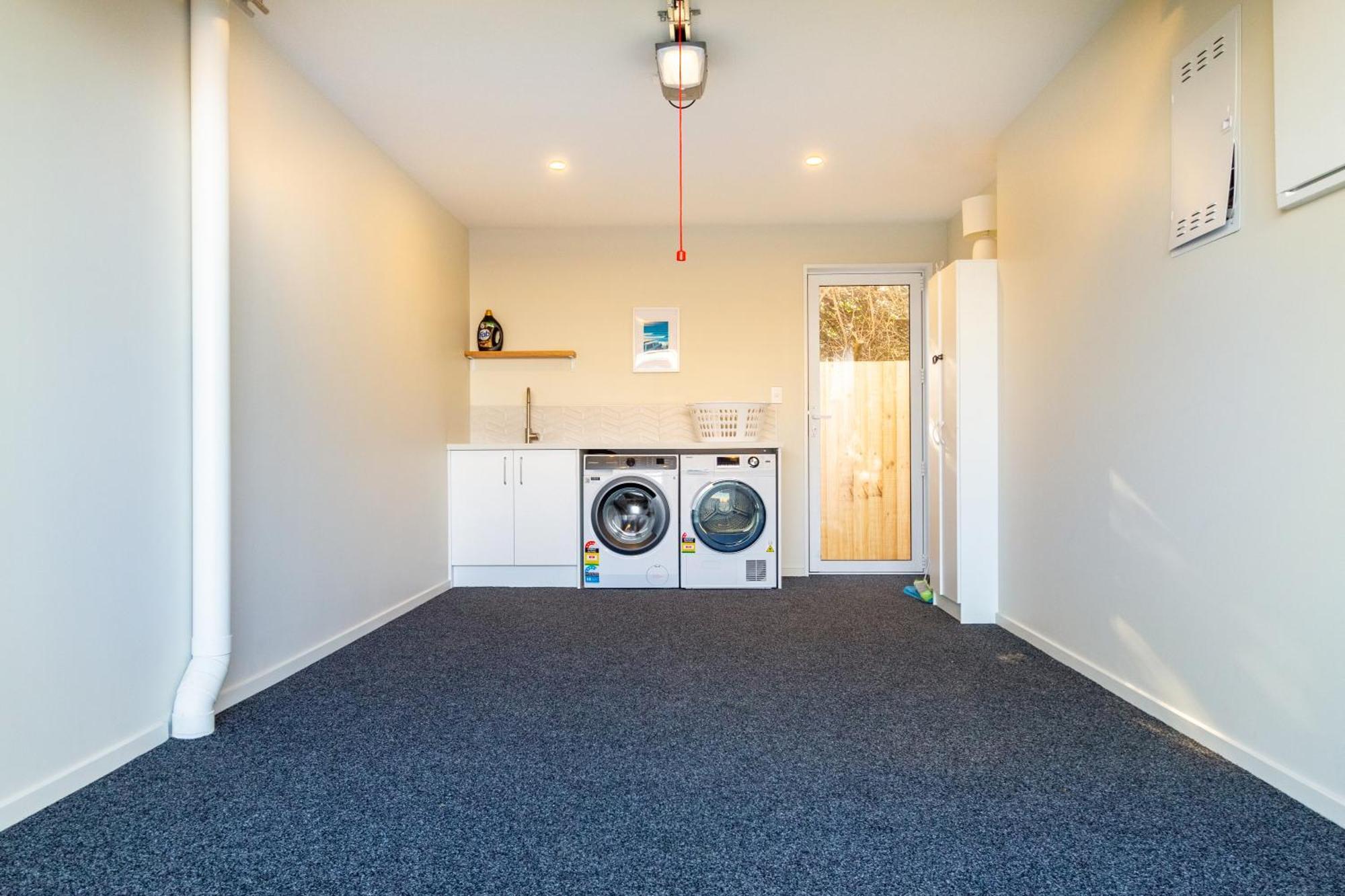 Luxury Beachside Living Elegant 3-Bedroom Haven Christchurch Kültér fotó